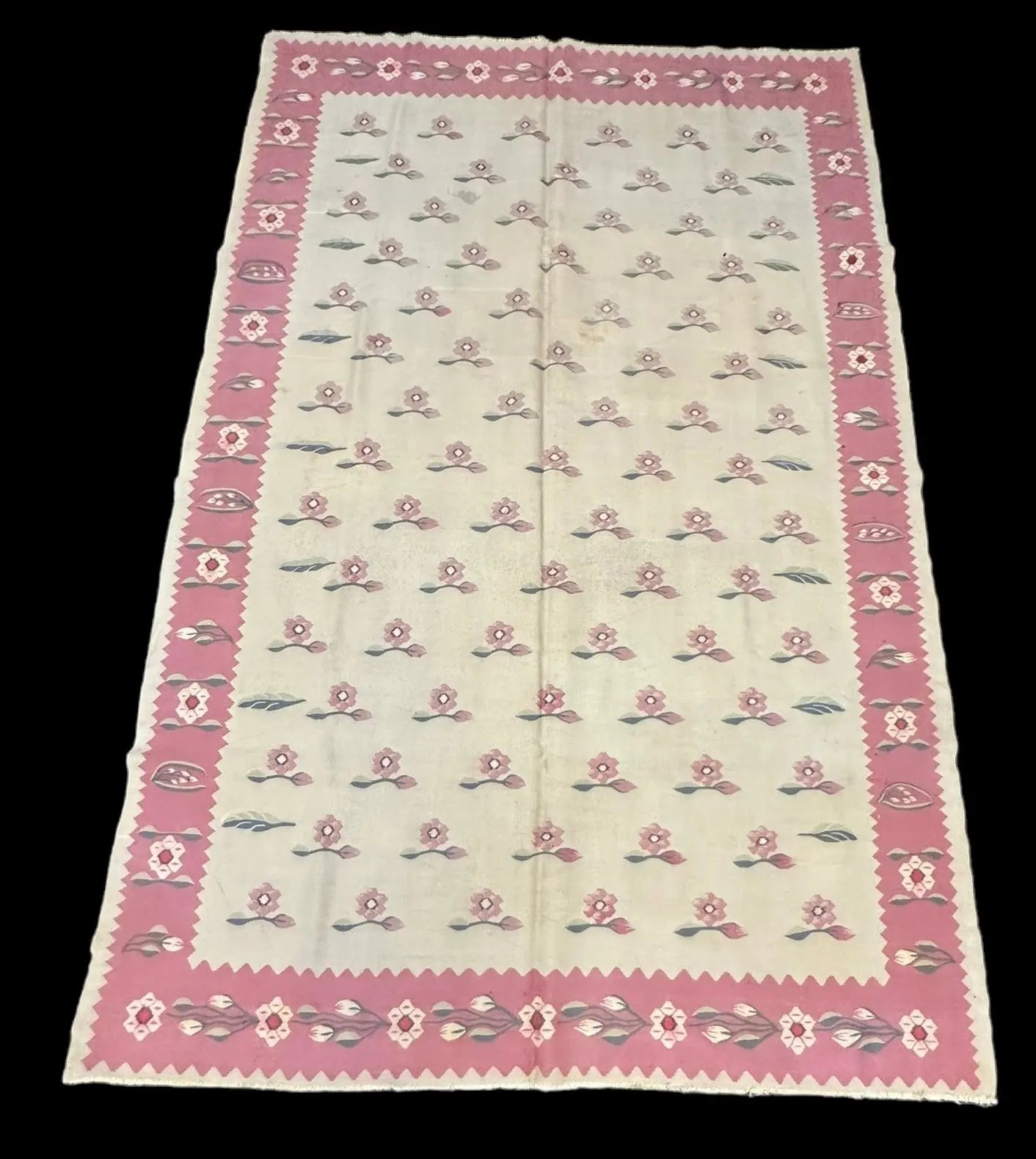 Handmade Vintage Wool Rug Turkish Kilim Floral Pattern Pink/Beige 5' x 7'10 I Got Rugs