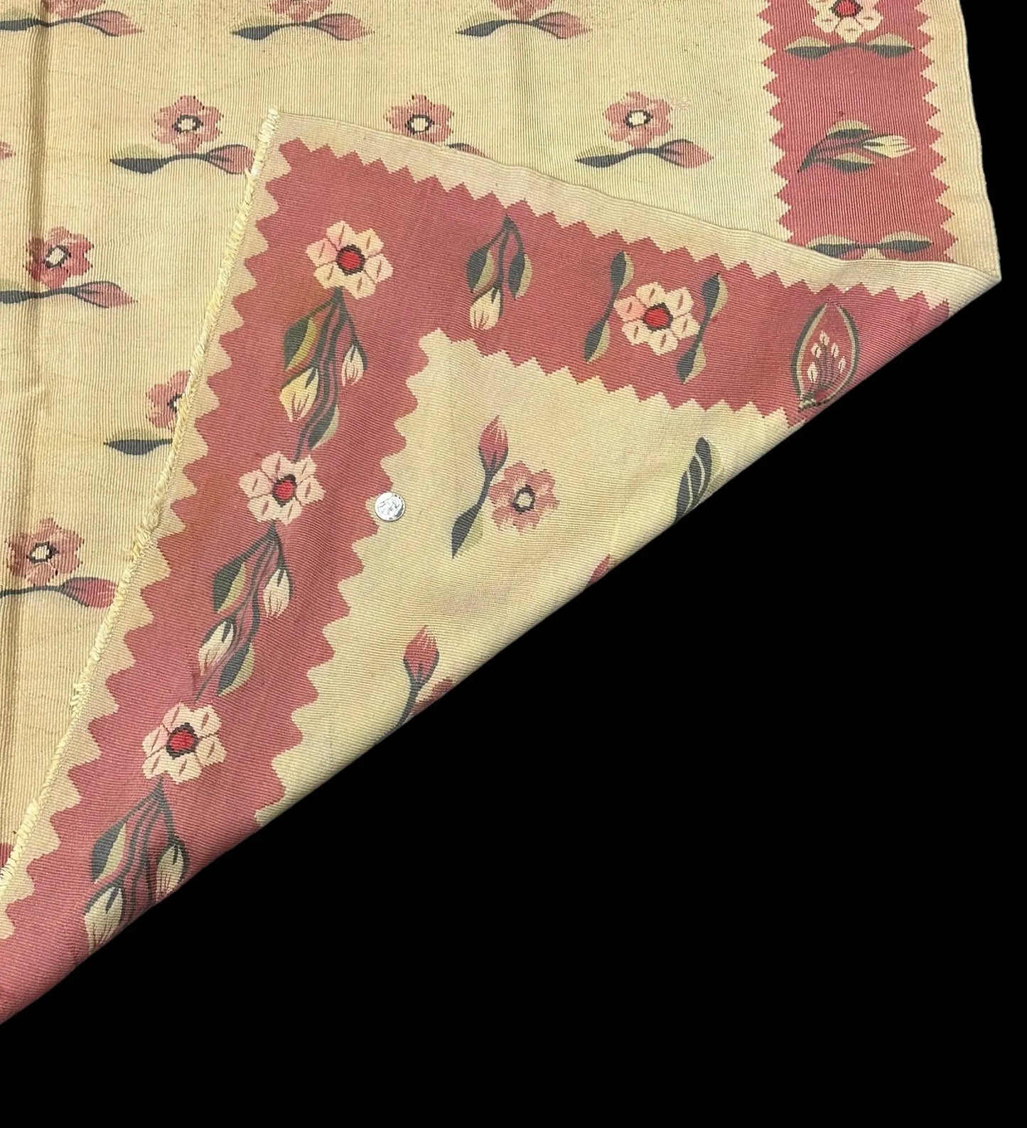 Handmade Vintage Wool Rug Turkish Kilim Floral Pattern Pink/Beige 5' x 7'10 I Got Rugs