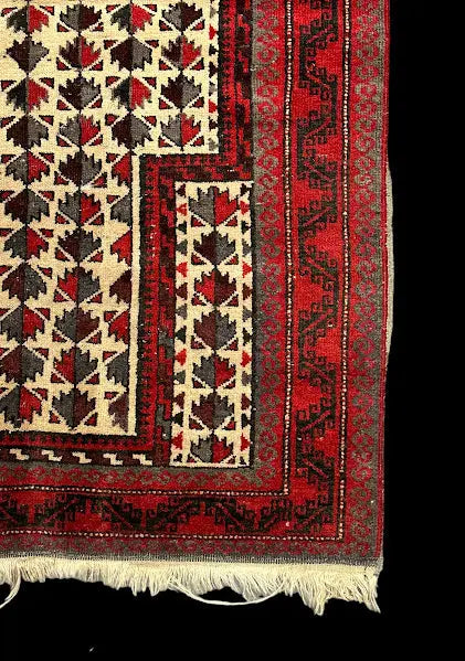 Handmade Vintage Wool Rug Persian Baluch Oriental Design in Ivory/ Red 2'10x 4'9 I Got Rugs
