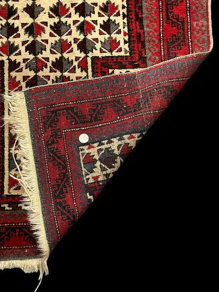 Handmade Vintage Wool Rug Persian Baluch Oriental Design in Ivory/ Red 2'10x 4'9 I Got Rugs