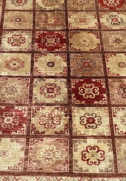 Vintage Hand-Knotted Wool Rug Persian Oriental Design in Ivory/ Red 7'11 x 9'7 I Got Rugs