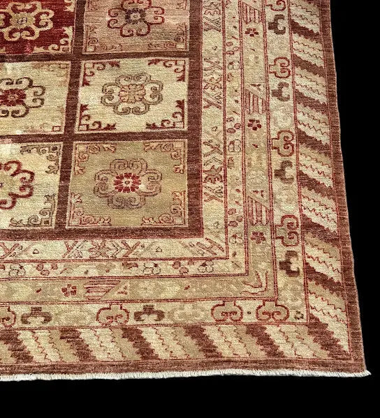 Vintage Hand-Knotted Wool Rug Persian Oriental Design in Ivory/ Red 7'11 x 9'7 I Got Rugs
