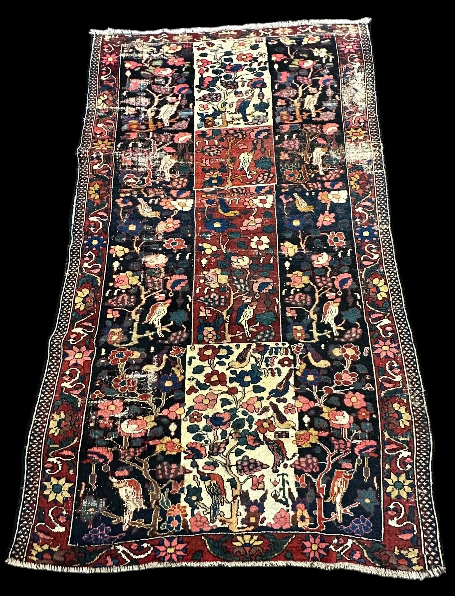 Antique Handmade Wool Rug Persian Bakhtiari Design Beautiful Colors 4'10 x 8'3 I Got Rugs