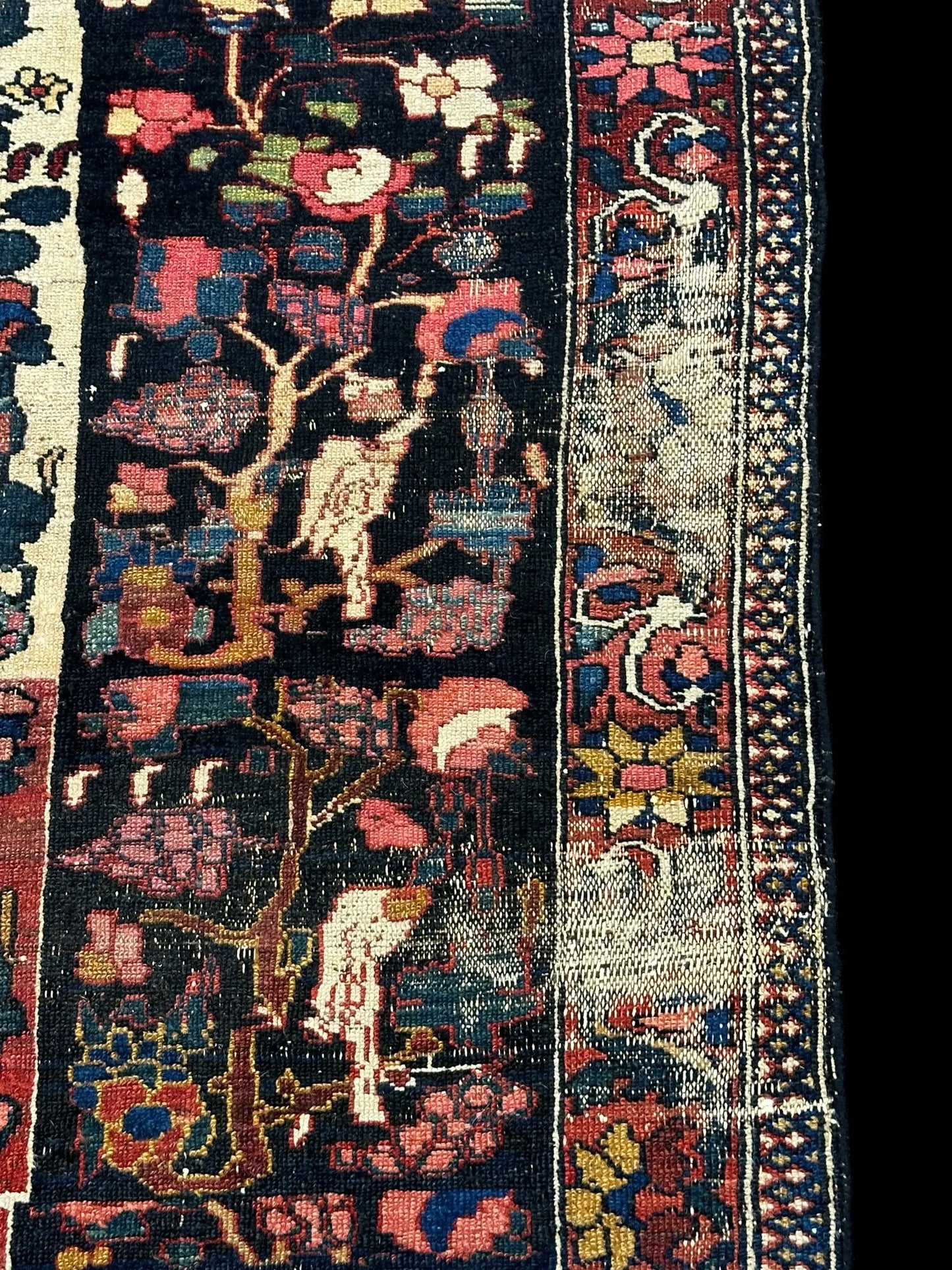 Antique Handmade Wool Rug Persian Bakhtiari Design Beautiful Colors 4'10 x 8'3 I Got Rugs