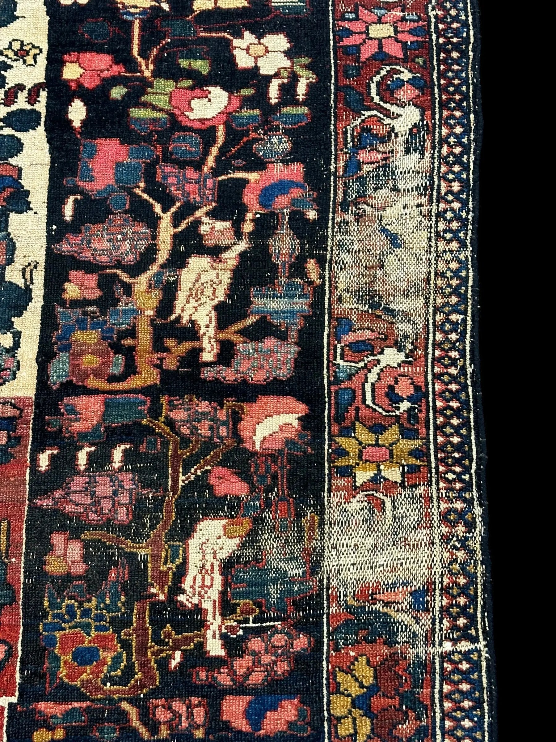 Antique Handmade Wool Rug Persian Bakhtiari Design Beautiful Colors 4'10 x 8'3 I Got Rugs
