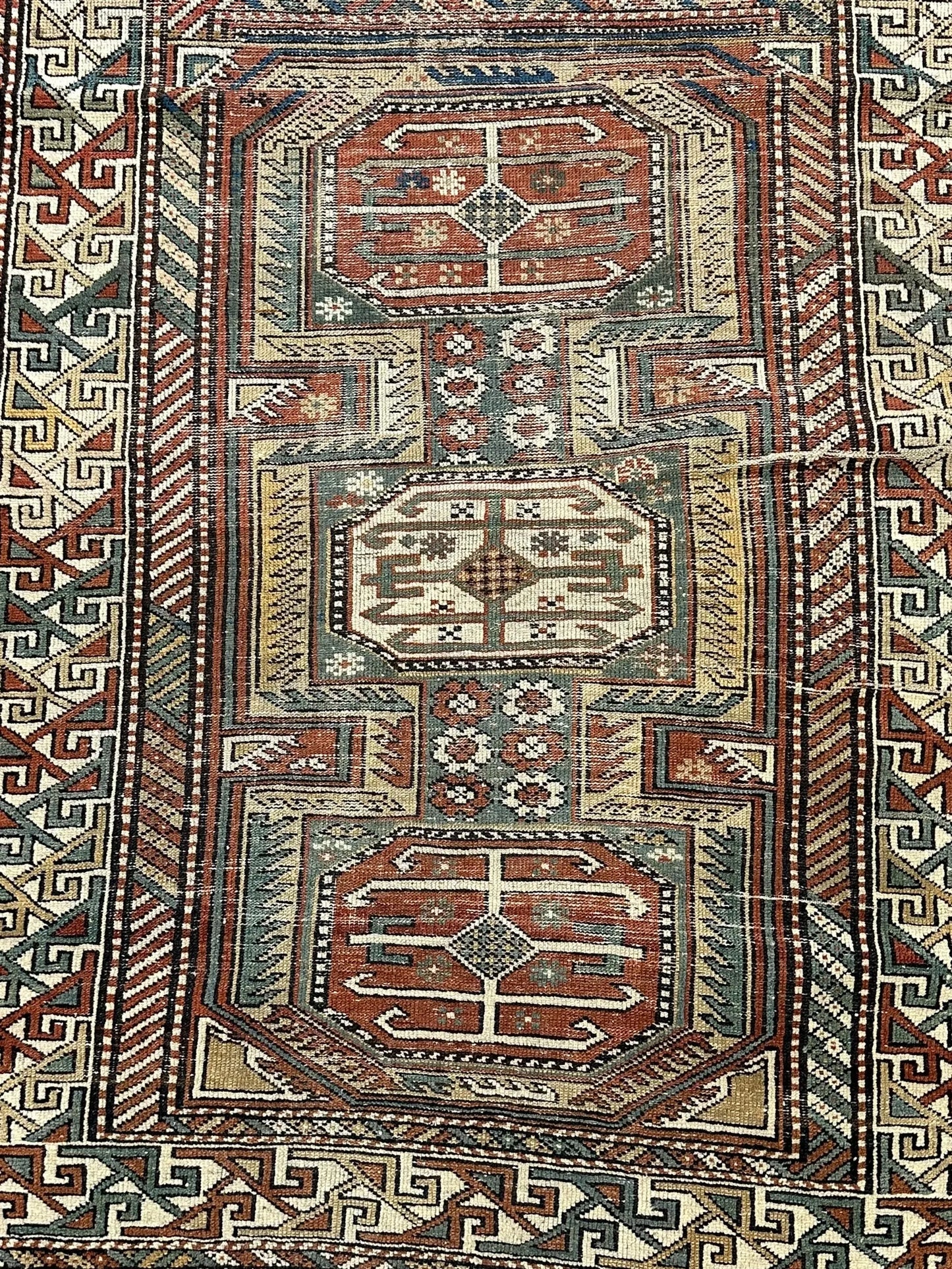 Antique Handmade Wool Rug Persian Oriental Design in Bold Colors 3'9 x 4'9 I Got Rugs Antique Handmade Wool Rug Persian Oriental Design in Bold Colors 3'9 x 4'9 I Got Rugs Handmade Vintage I Got Rugs