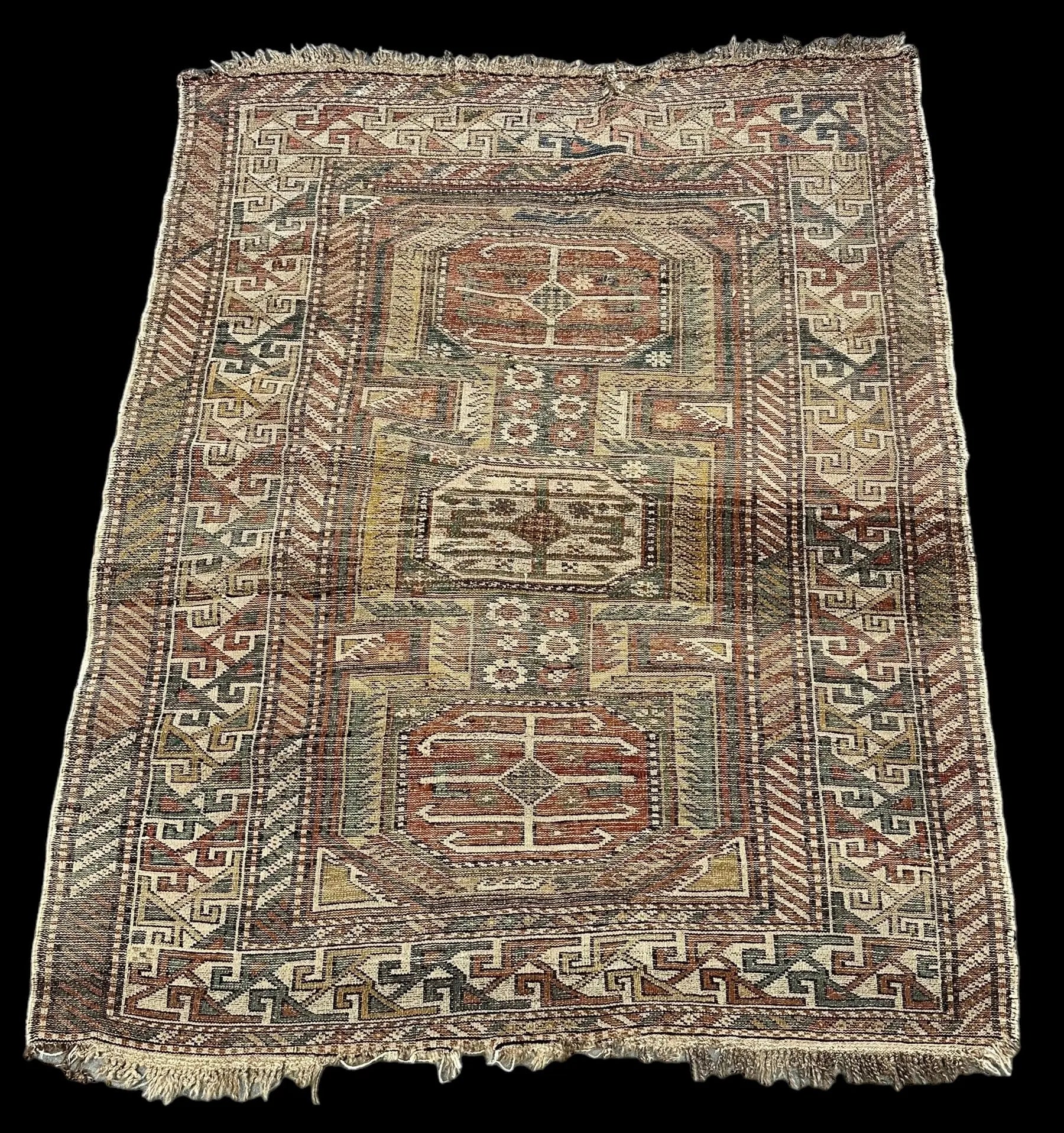 Antique Handmade Wool Rug Persian Oriental Design in Bold Colors 3'9 x 4'9 I Got Rugs Antique Handmade Wool Rug Persian Oriental Design in Bold Colors 3'9 x 4'9 I Got Rugs Handmade Vintage I Got Rugs