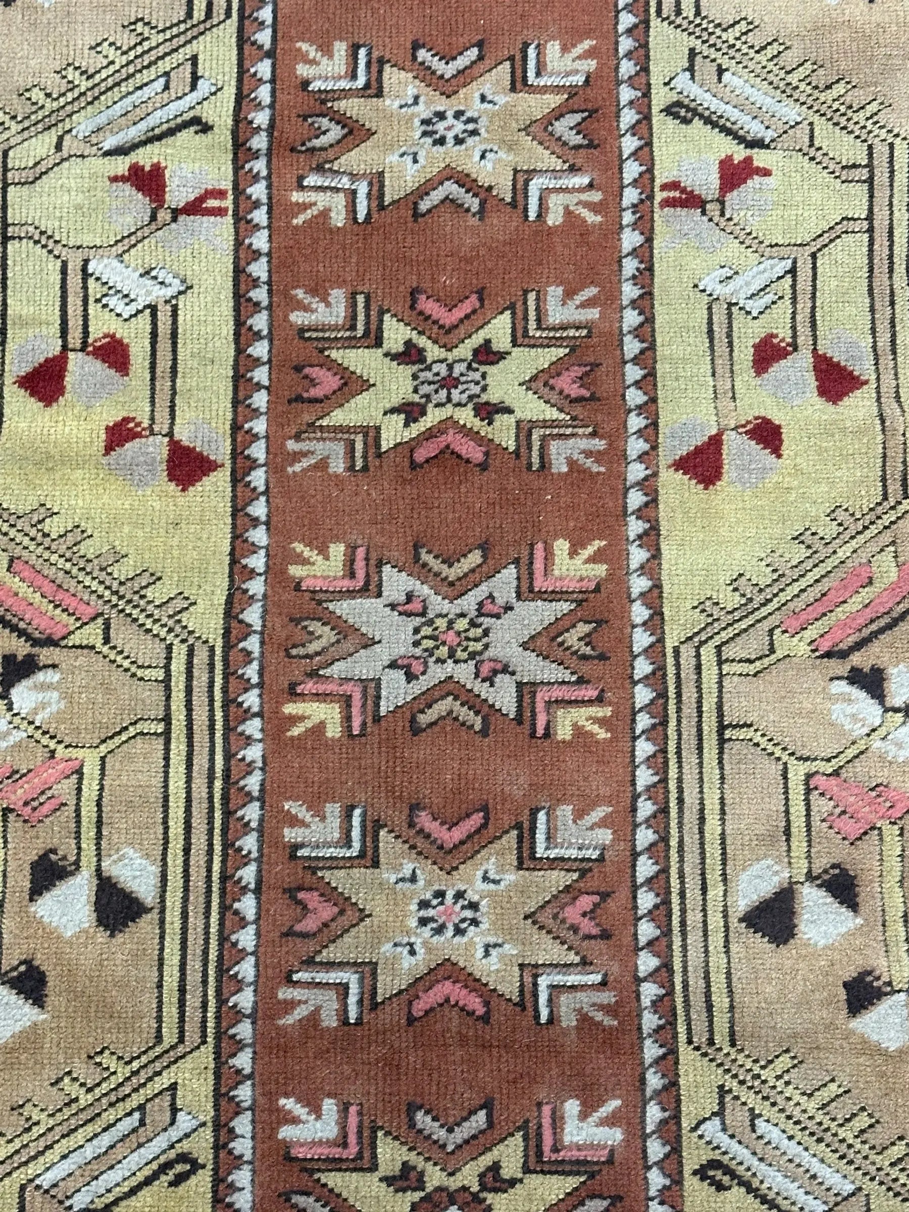 Beautiful Vintage Handmade Wool Rug Colorful Turkish Oriental Design 3'11 x 7'6 I Got Rugs