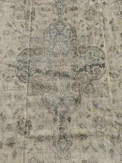 Hand-Knotted Vintage Wool Rug Persian Tabriz Ivory Floral Design 7’8 x 11’9 I Got Rugs