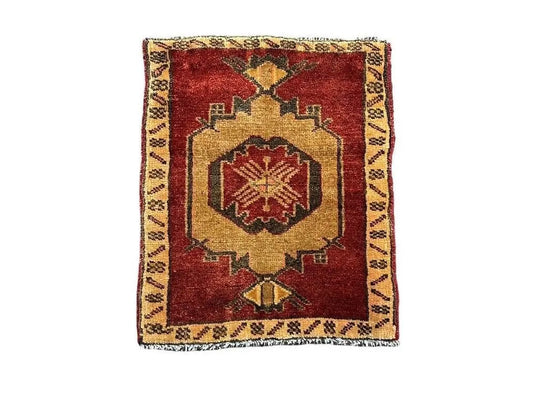 Handmade Vintage Rug Turkish Medallion Design 1'8 x 2' I Got Rugs
