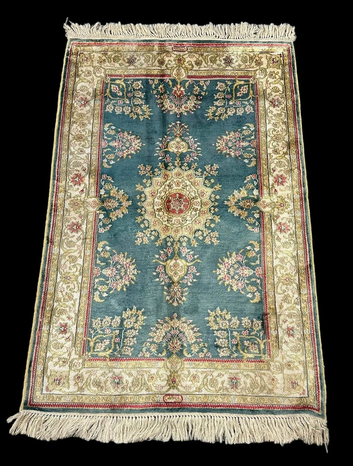 Handmade Vintage Silk Rug Persian Floral Pattern in Light Colors 2'7 x 4'1 I Got Rugs Handmade Vintage Silk Rug Persian Floral Pattern in Light Colors 2'7 x 4'1 I Got Rugs Handmade Vintage I Got Rugs