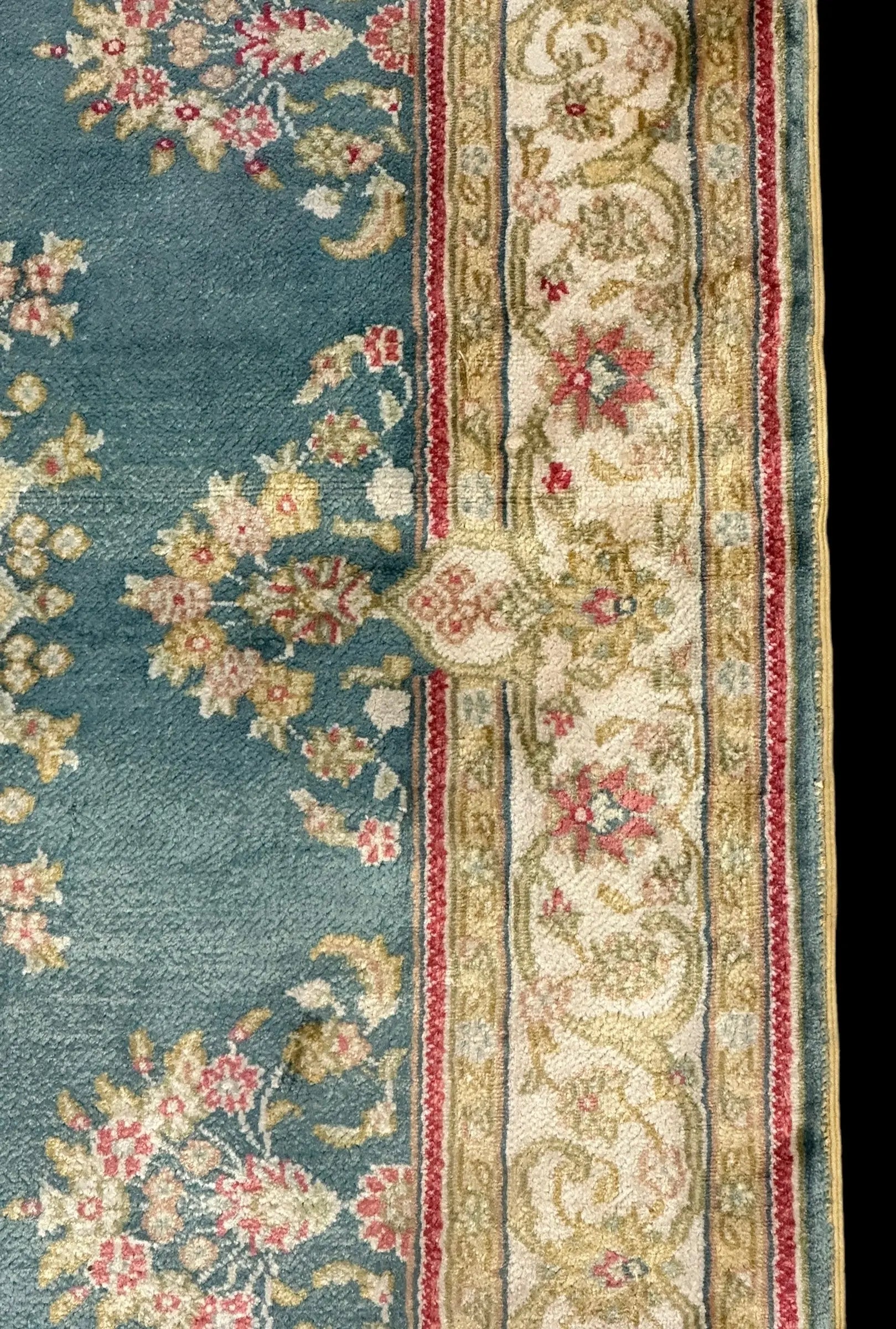 Handmade Vintage Silk Rug Persian Floral Pattern in Light Colors 2'7 x 4'1 I Got Rugs Handmade Vintage Silk Rug Persian Floral Pattern in Light Colors 2'7 x 4'1 I Got Rugs Handmade Vintage I Got Rugs