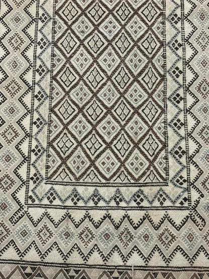 Handmade Vintage Wool Rug Moroccan Berber Beige Tribal Design 2'5 x 4'10 I Got Rugs Handmade Vintage Wool Rug Moroccan Berber Beige Tribal Design 2'5 x 4'10 I Got Rugs Handmade Vintage I Got Rugs