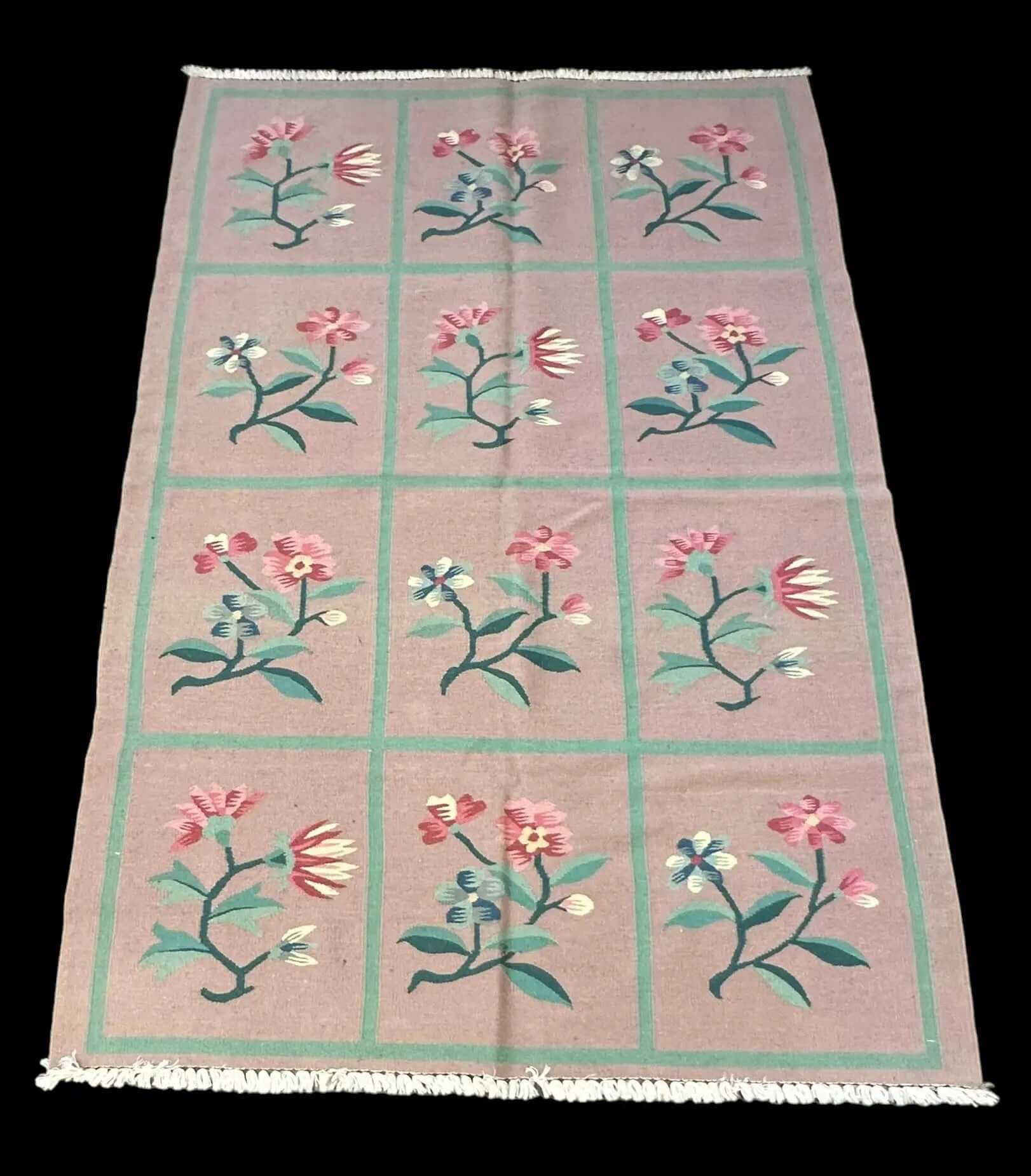 Handmade Vintage Wool Rug Multicolor Indian Kilim Floral Design 4' x 5'10 I Got Rugs Handmade Vintage Wool Rug Multicolor Indian Kilim Floral Design 4' x 5'10 I Got Rugs Handmade Vintage I Got Rugs