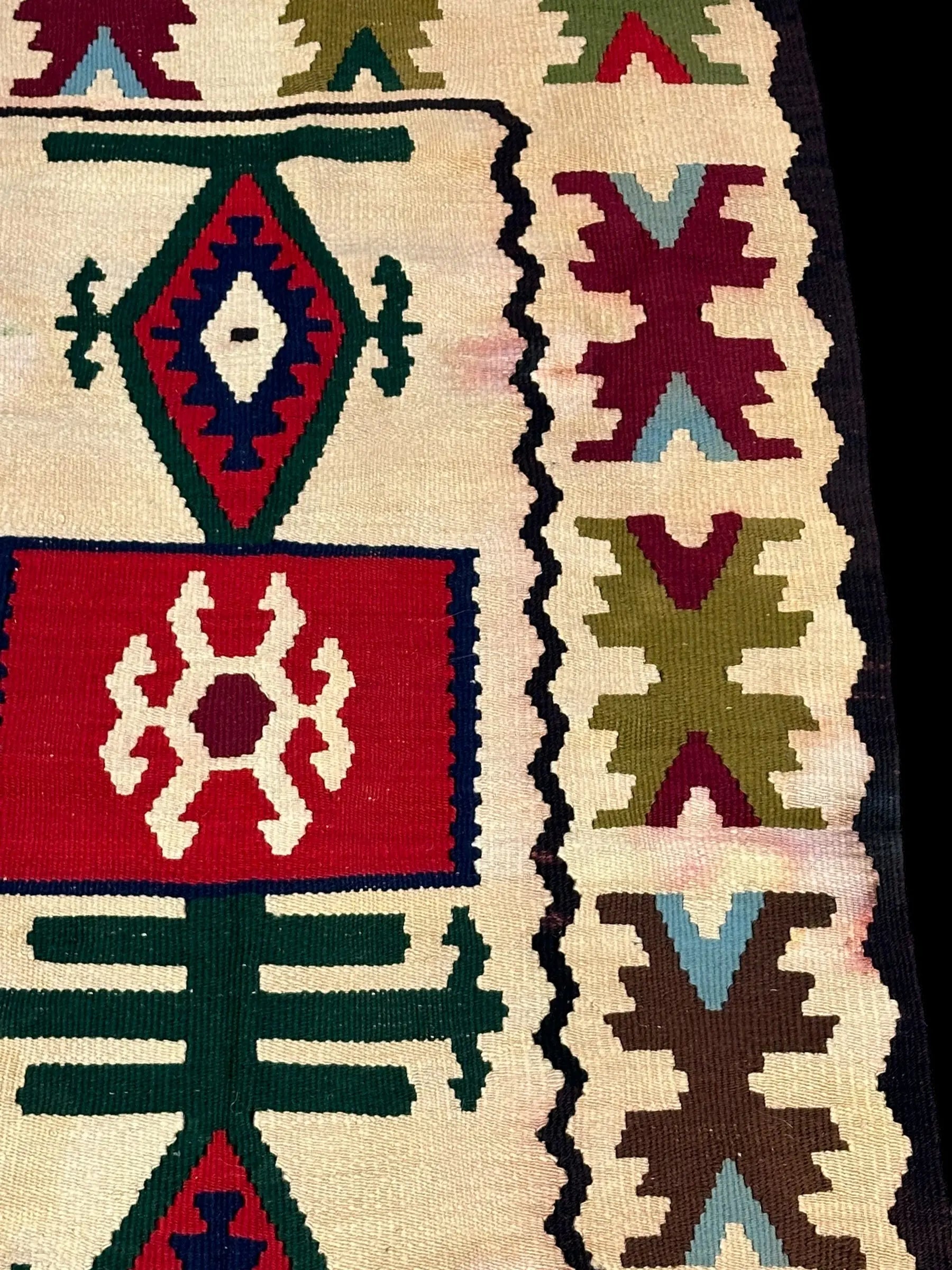 Handmade Vintage Wool Rug Multicolor Turkish Kilim Geometric Design 2'4 x 4'7 I Got Rugs Handmade Vintage Wool Rug Multicolor Turkish Kilim Geometric Design 2'4 x 4'7 I Got Rugs Handmade Vintage I Got Rugs