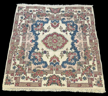 Handmade Vintage Wool Rug Persian Sarouk Design in Bold Colors 3'11 x 4'5 I Got Rugs Handmade Vintage Wool Rug Persian Sarouk Design in Bold Colors 3'11 x 4'5 I Got Rugs Handmade Vintage I Got Rugs