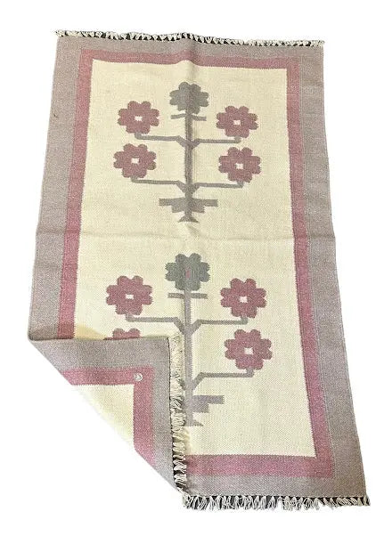 Handmade Vintage Wool Rug Turkish Kilim Beige Floral Design 2'10 x 4'8 I Got Rugs