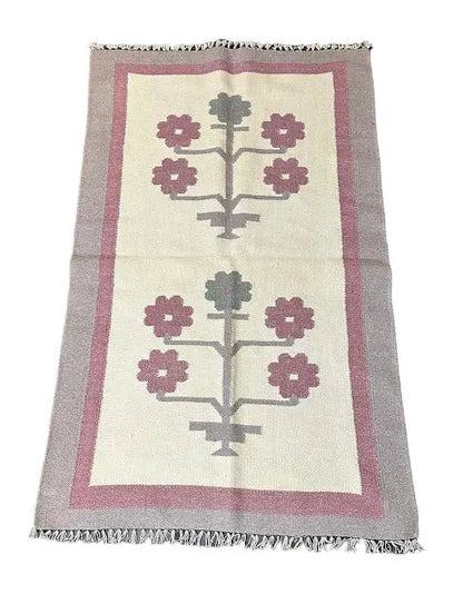 Handmade Vintage Wool Rug Turkish Kilim Beige Floral Design 2'10 x 4'8 I Got Rugs