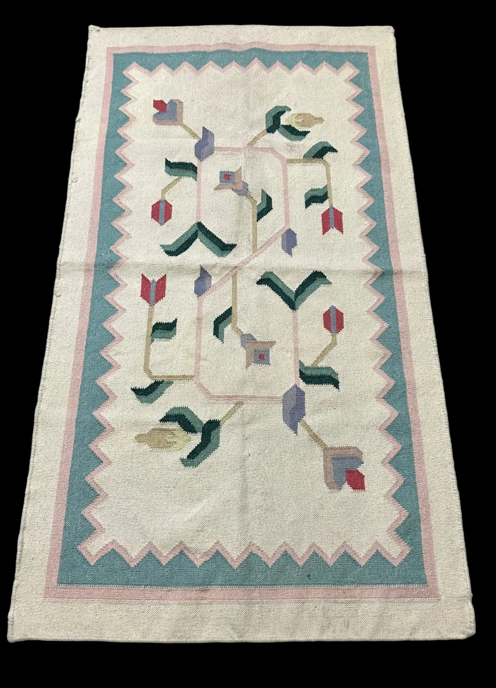 Handmade Vintage Wool Rug Turkish Kilim Colorful Floral Design 2'10 x 5'2 I Got Rugs