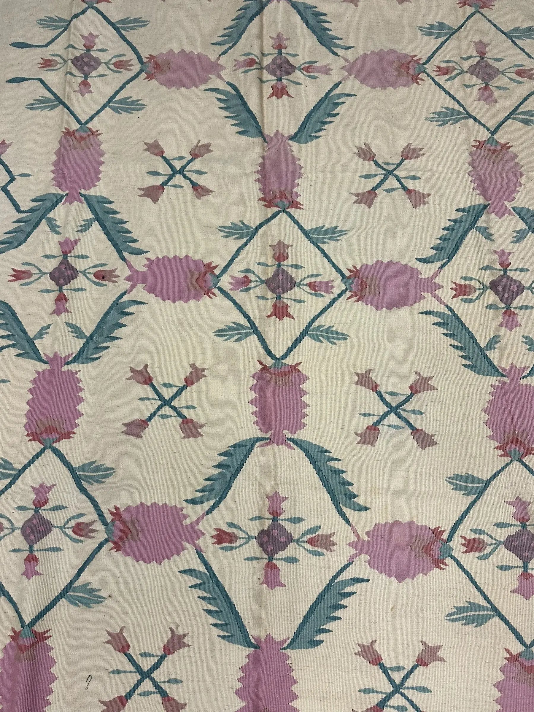 Handmade Vintage Wool Rug Turkish Kilim Floral Design in Light Colors 6' x 9' I Got Rugs