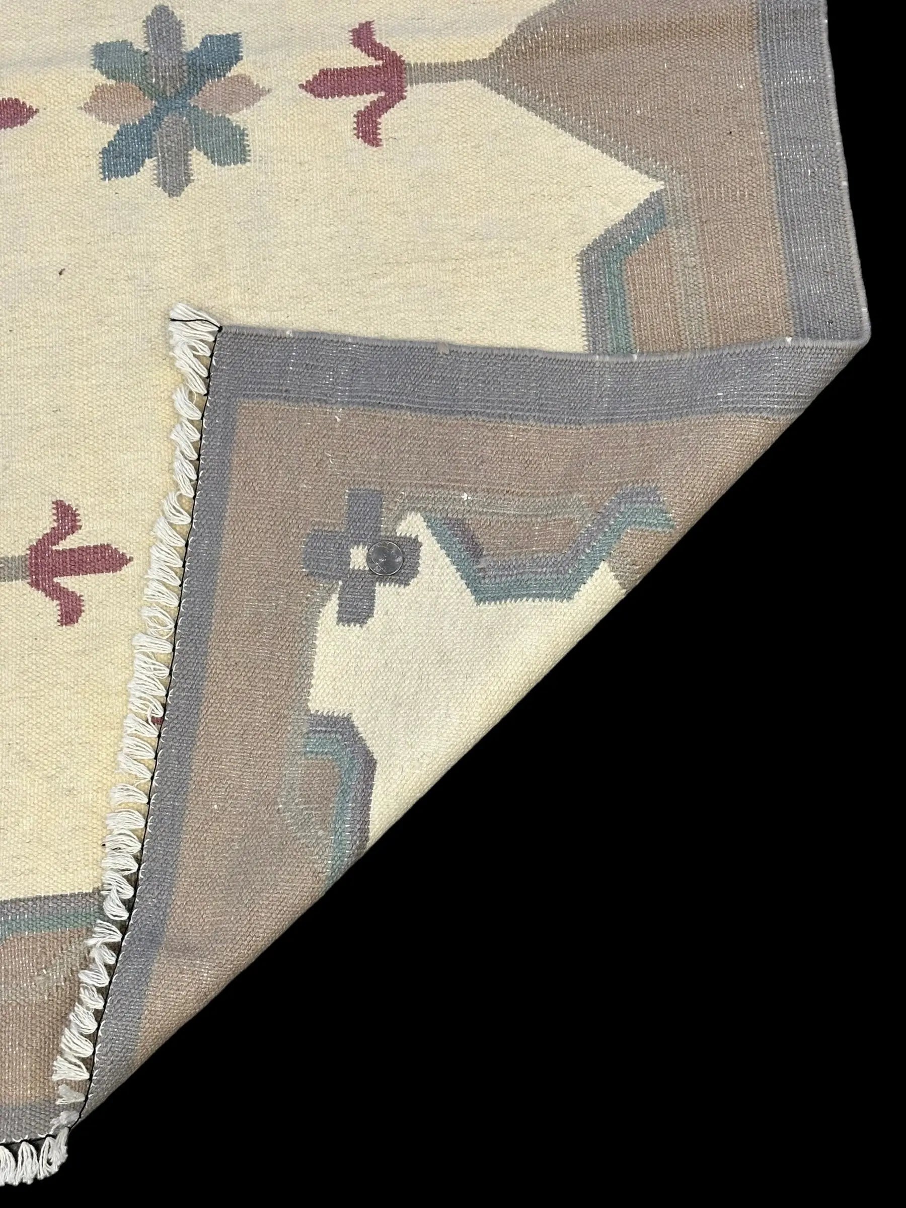 Handmade Vintage Wool Rug Turkish Kilim Geometric Design Light Colors 3' x 4'9 I Got Rugs Handmade Vintage Wool Rug Turkish Kilim Geometric Design Light Colors 3' x 4'9 I Got Rugs Handmade Vintage I Got Rugs