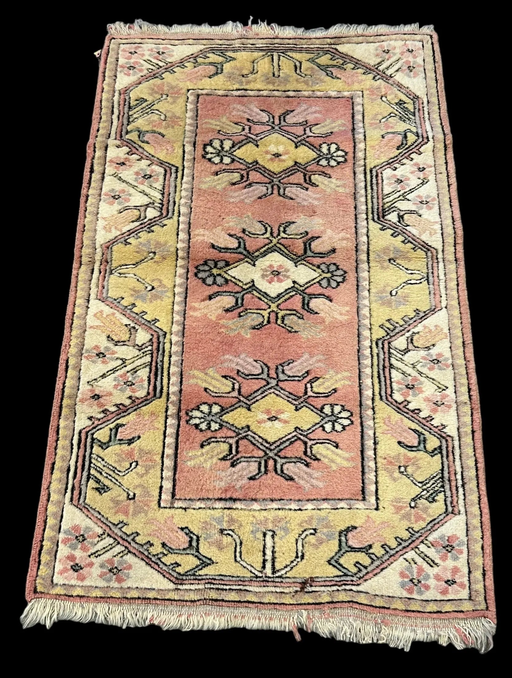 Handmade Vintage Wool Rug Turkish Oushak Design in Light Colors 2'8 x 4'4 I Got Rugs Handmade Vintage Wool Rug Turkish Oushak Design in Light Colors 2'8 x 4'4 I Got Rugs Handmade Vintage I Got Rugs