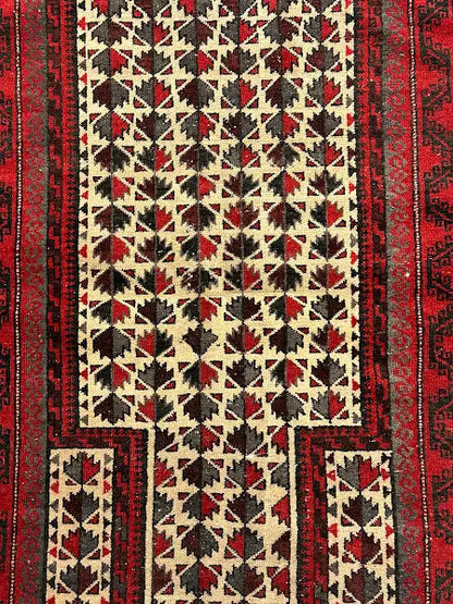 Handmade Vintage Wool Rug Persian Baluch Oriental Design in Ivory/ Red 2'10x 4'9 I Got Rugs