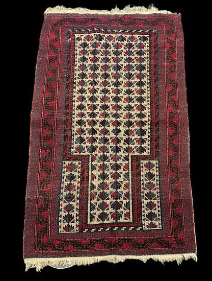 Handmade Vintage Wool Rug Persian Baluch Oriental Design in Ivory/ Red 2'10x 4'9 I Got Rugs
