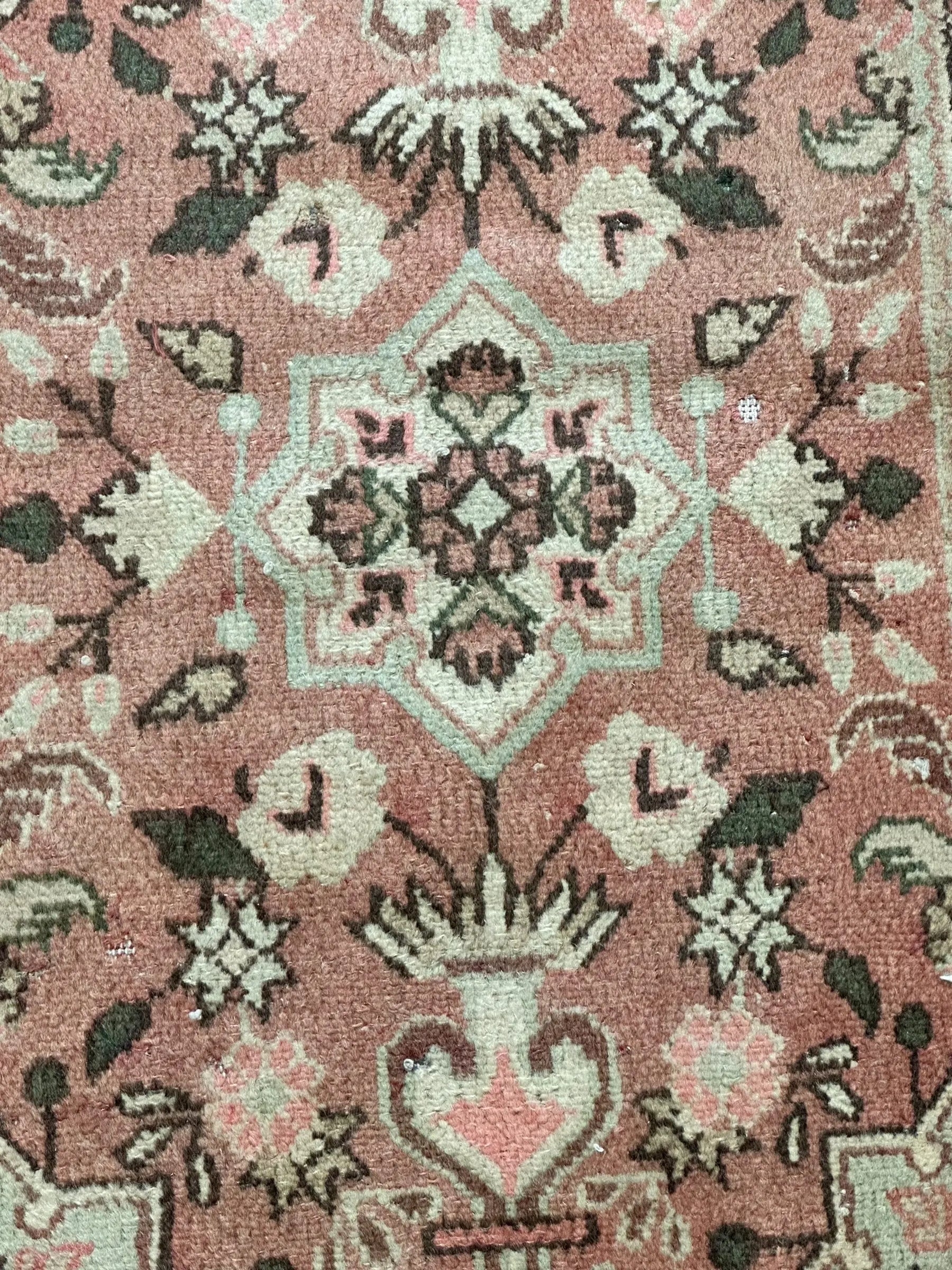 Unique Handmade Vintage Wool Rug Pink Turkish Oriental Design 2' x 3'2 I Got Rugs