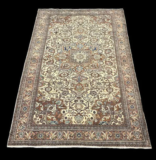 Vintage Hand-Knotted Wool Rug Persian Kashan Ivory Floral Pattern 6'6 x 10' I Got Rugs